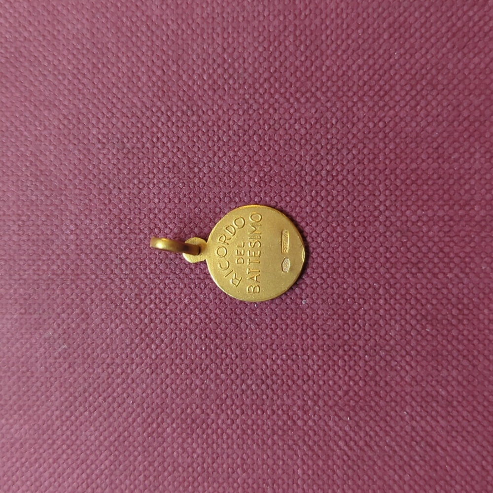 Vintage Italian Catholic 18 Karat Gold Baptism Pendant - Picture 2 of 3